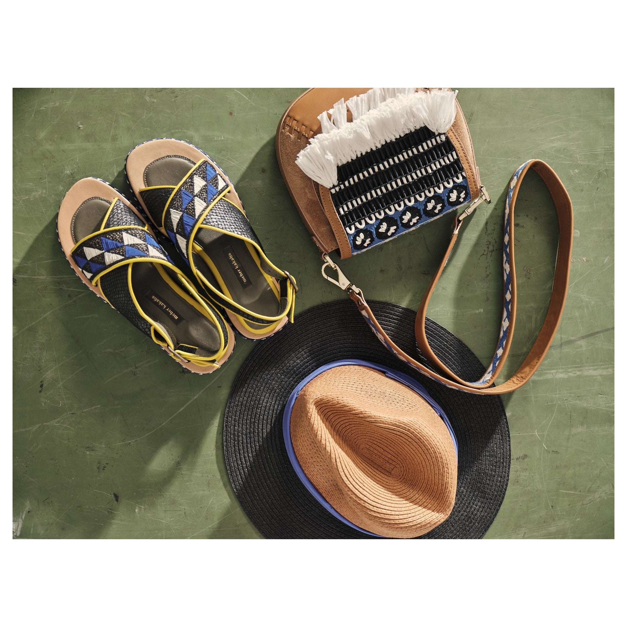 QUEEN GEO BLOCK HEELED SANDAL