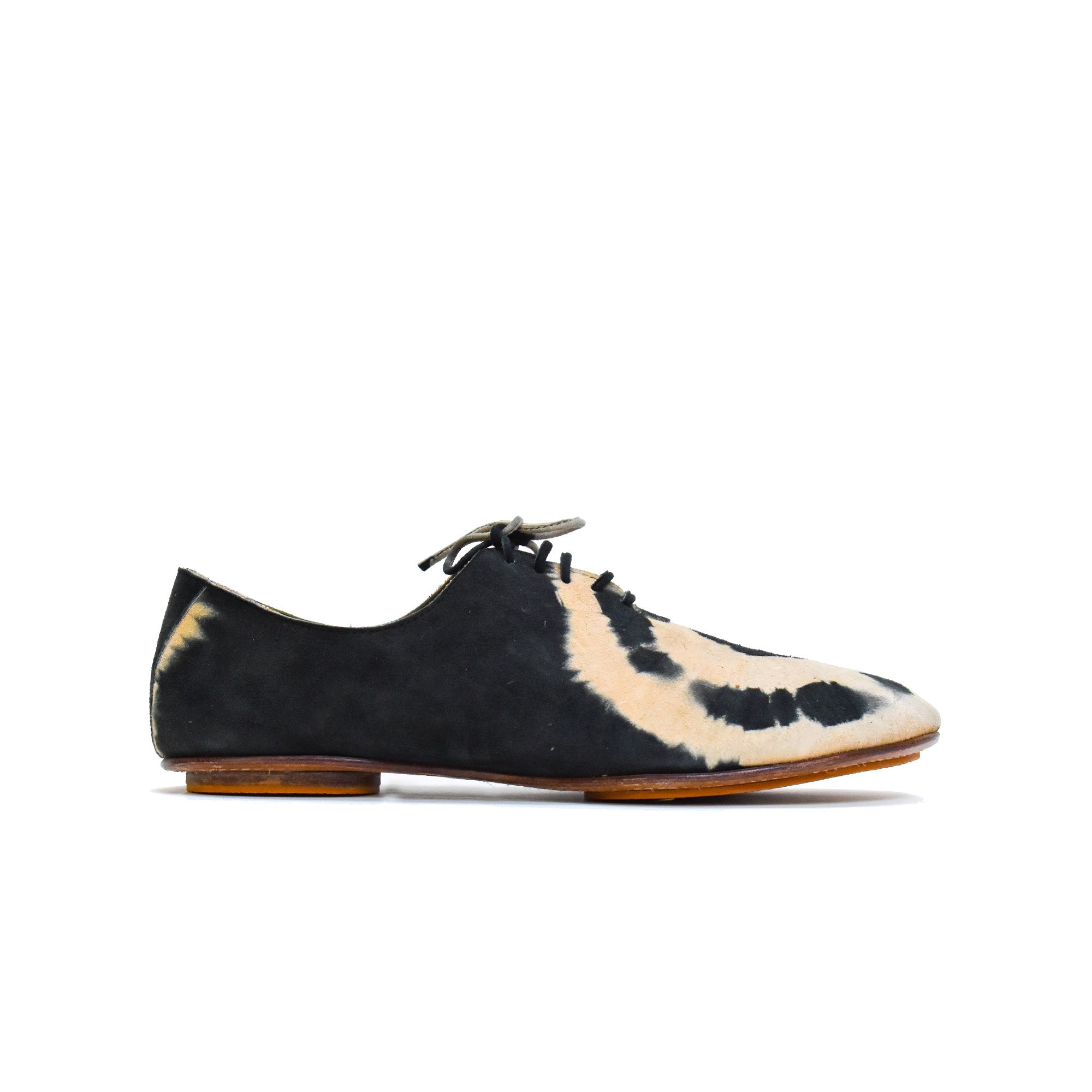 Meher Kakalia men’s lace-ups in black and beige leather