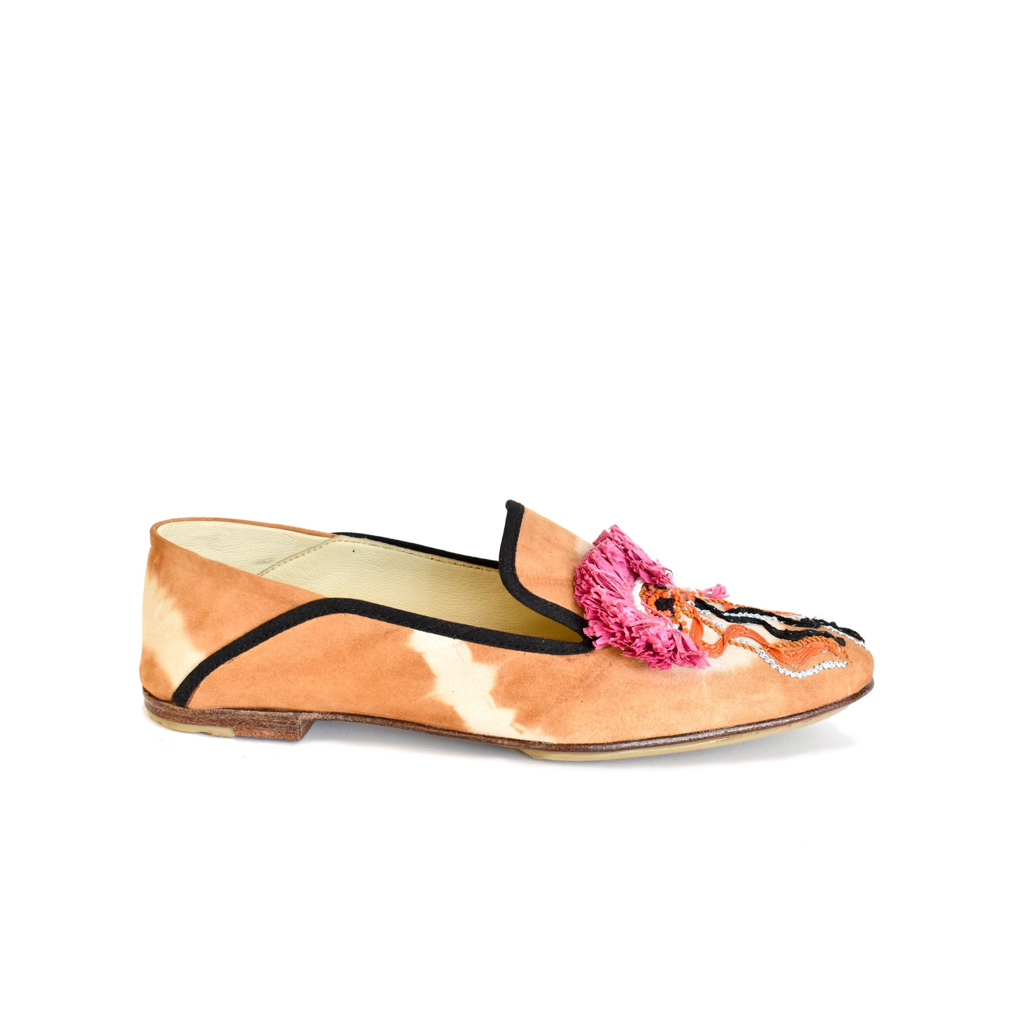 Handmade moccasins with Raffia embroidery and tie-dye leather. Eco-friendly and stylish, perfect for summer.